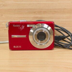 Kodak Easyshare M863 8.2 MP Digital Camera, with 3xOptical Zoom (Red)